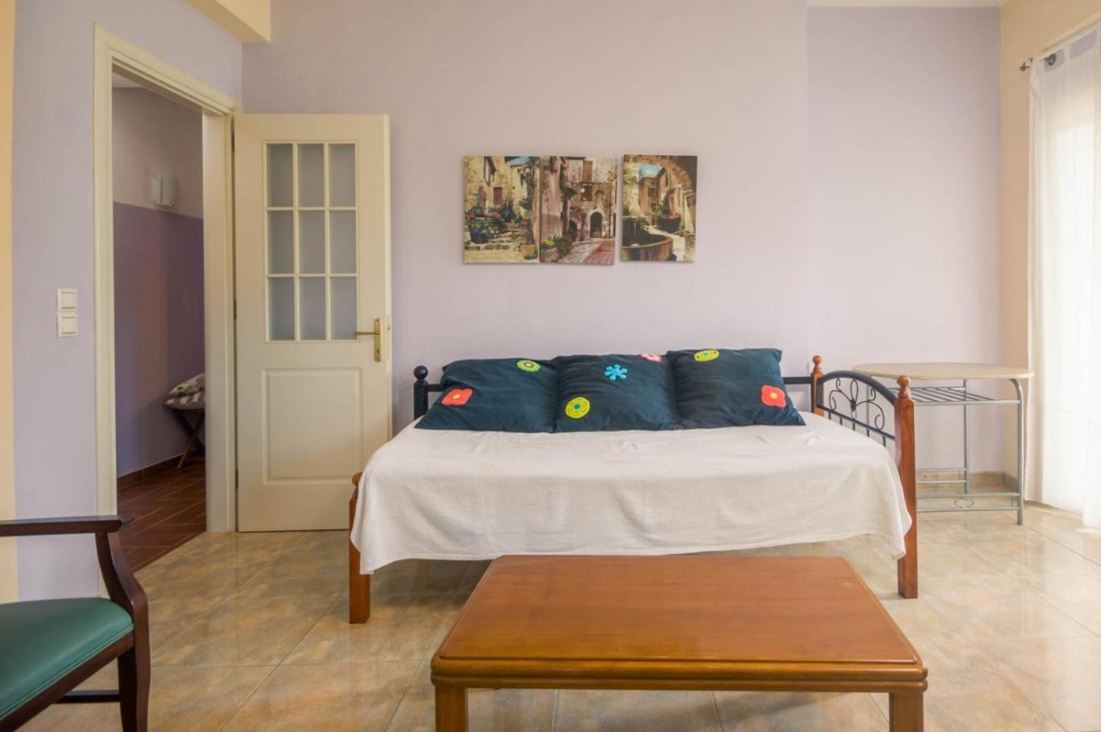 Scorpios Apartments Dassia  Eksteriør billede